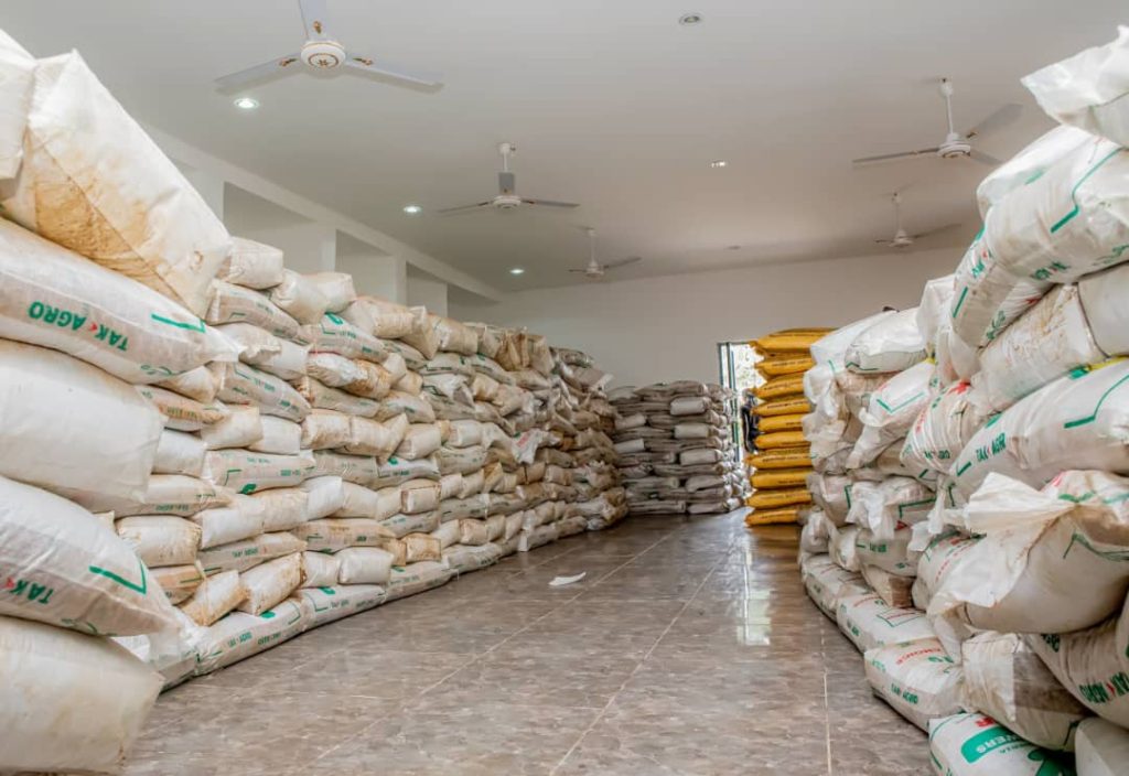 Kogi: Sen. Natasha Distributes 2,400 Bags Of Fertilisers To Constituents